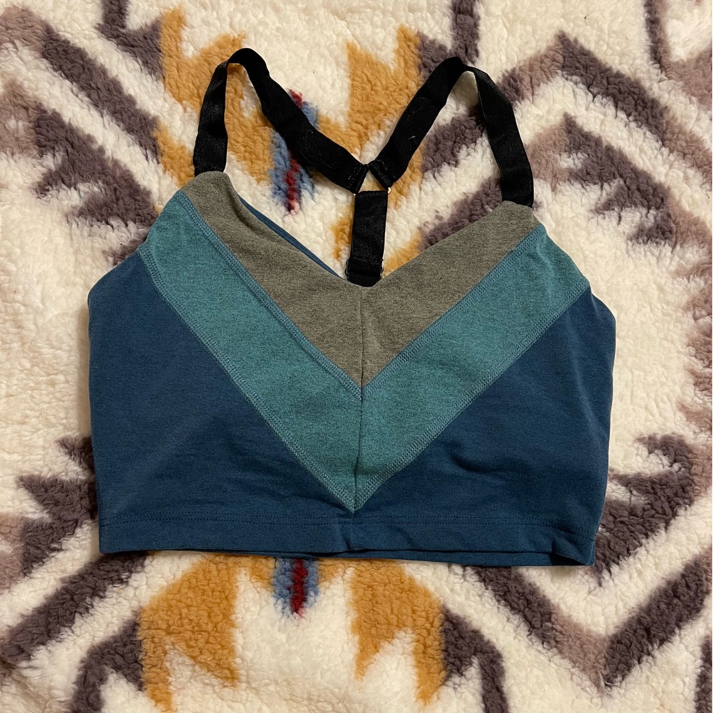 BEYOND YOGA CROP BRA